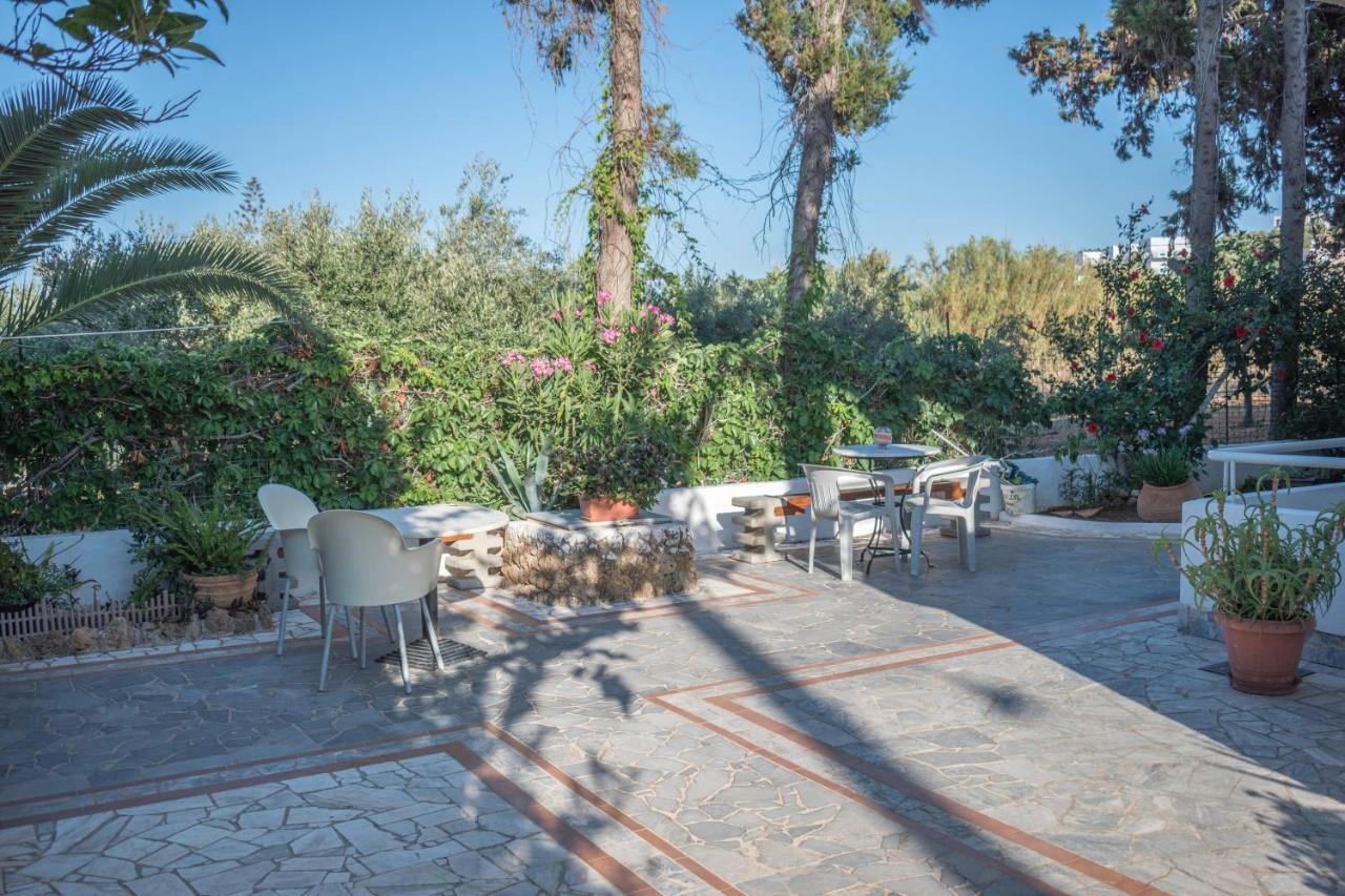 Stefanie Studios Agia Marina Exteriér fotografie