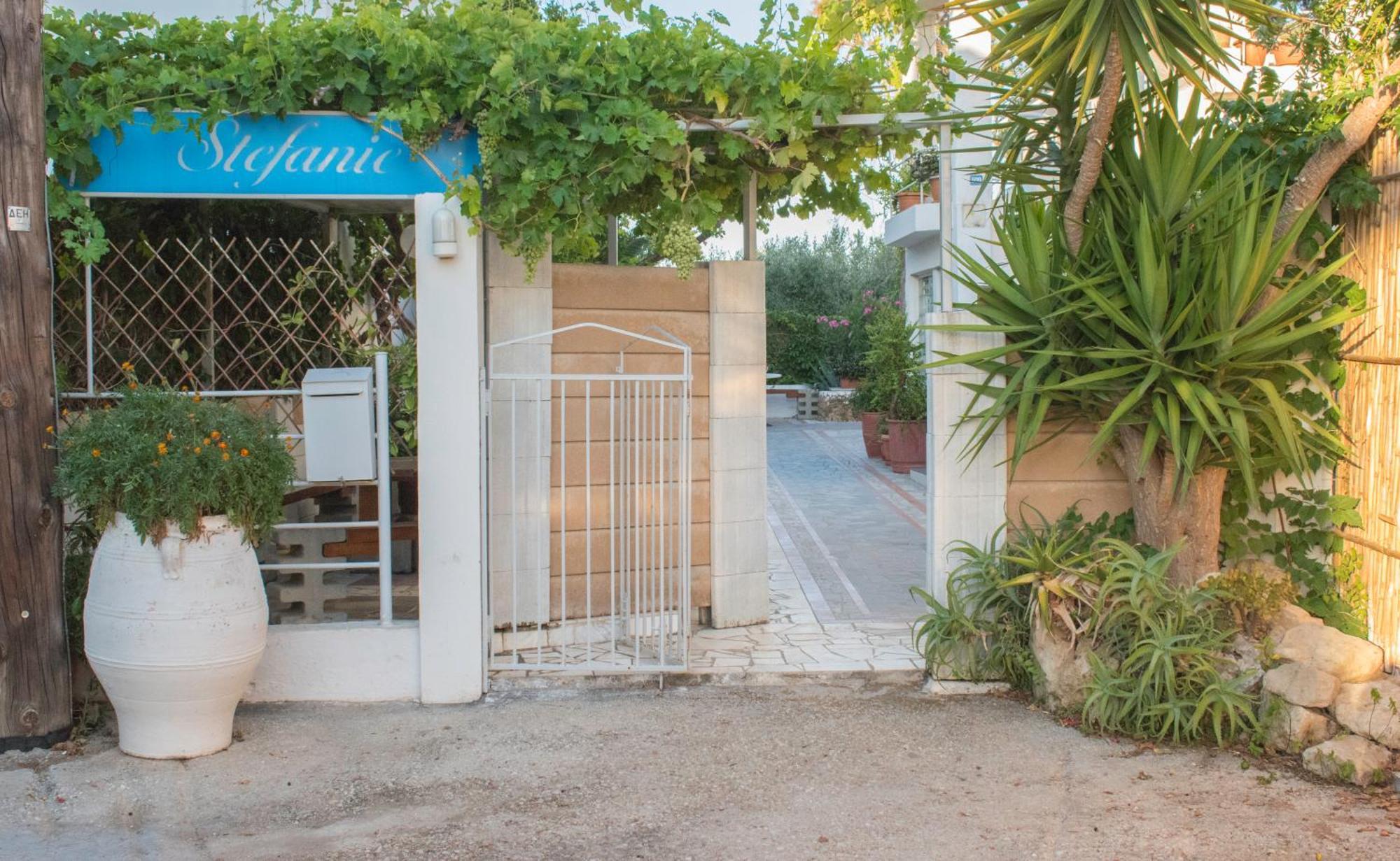Stefanie Studios Agia Marina Exteriér fotografie
